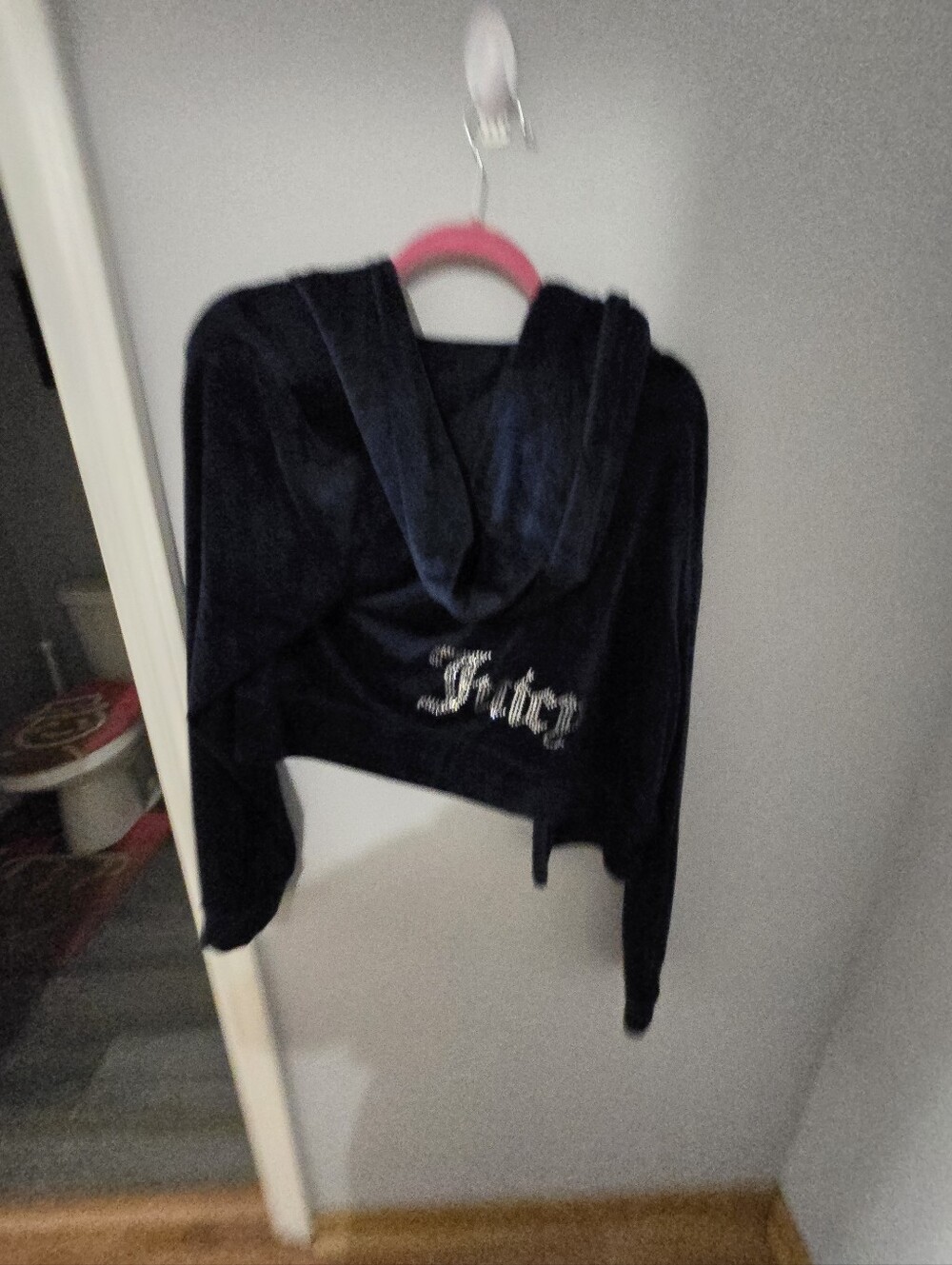 Juicy Sweater L